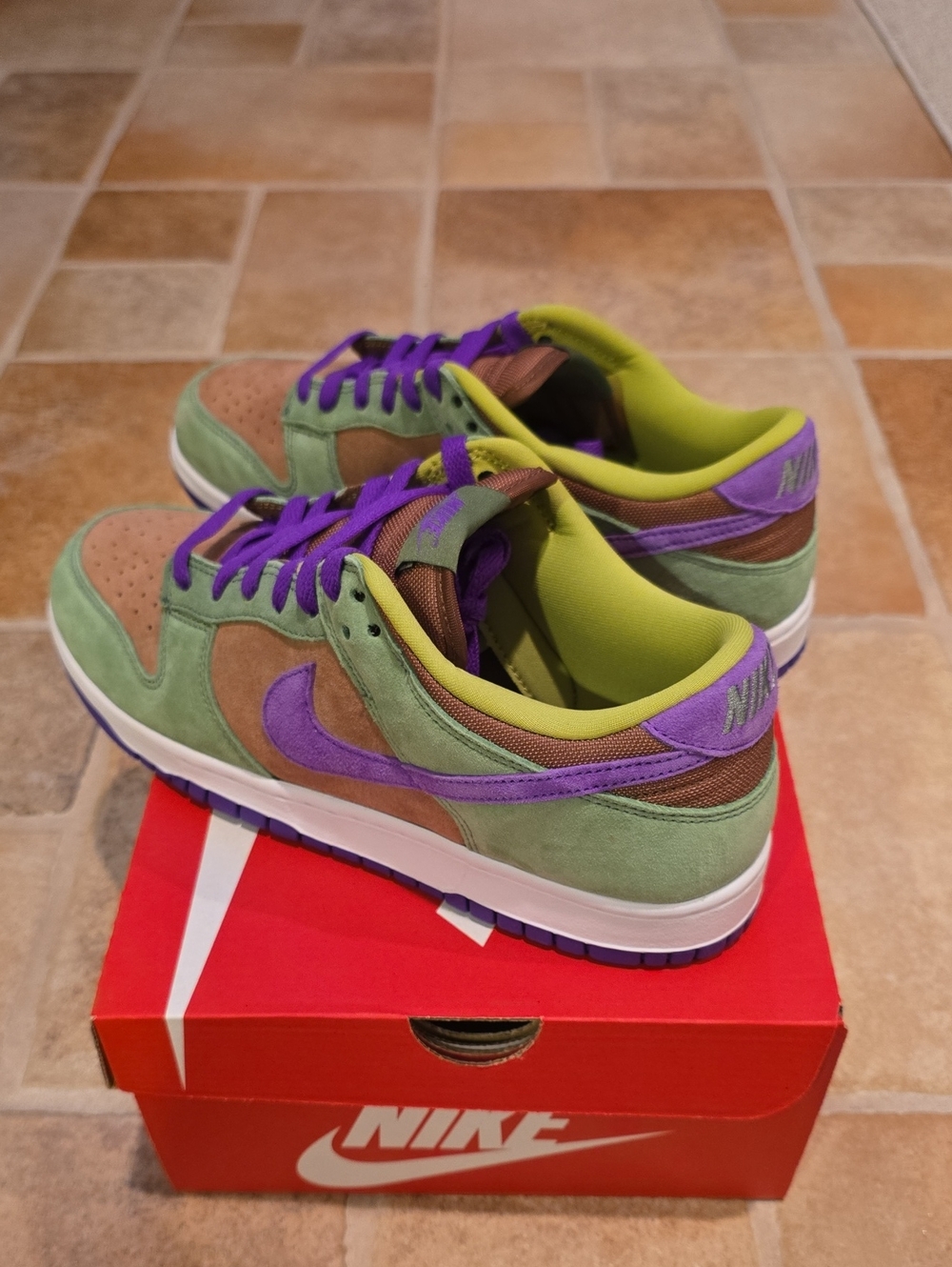 Nike Dunk Low Veneer DA1469-200 Size 10.5 (New)! - Picture 4 of 7